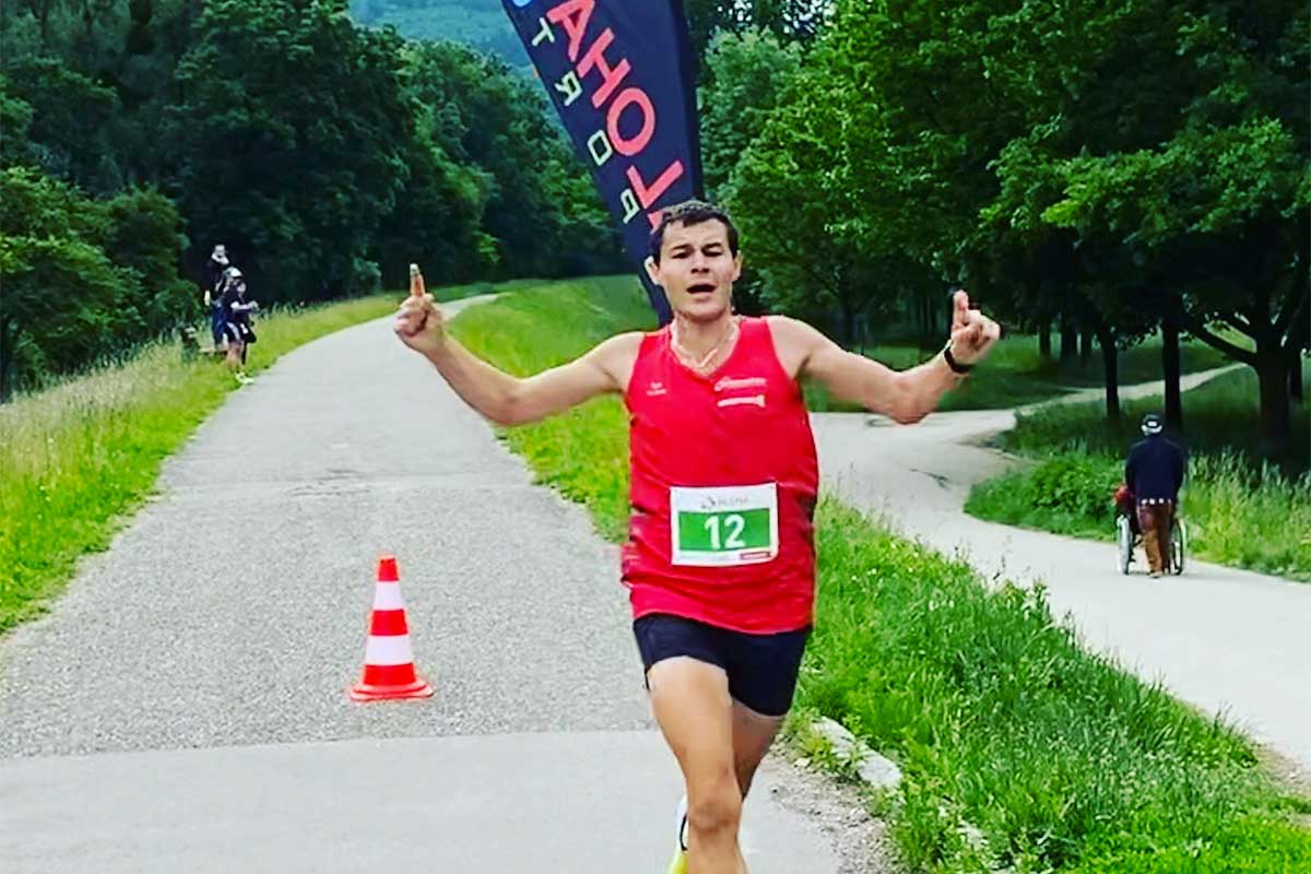 Domenik Vizani gewinnt den ersten ALOHA RUN Linz