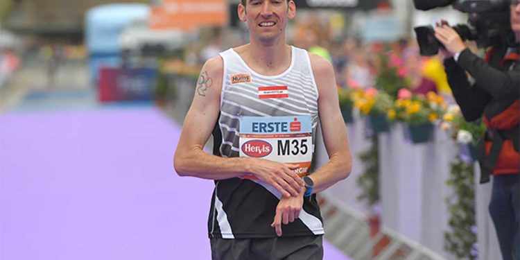 Andreas Vojta überrascht mit Marathon-Finish beim Vienna City Marathon 2022